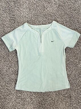 NWOT Vintage Nike Women’s Fit Dry Short Sleeve Athletic Top | Mint Green | M